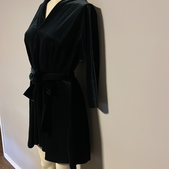 Velvety Deep Green Zara Women Dress XS - Picture 2 of 5